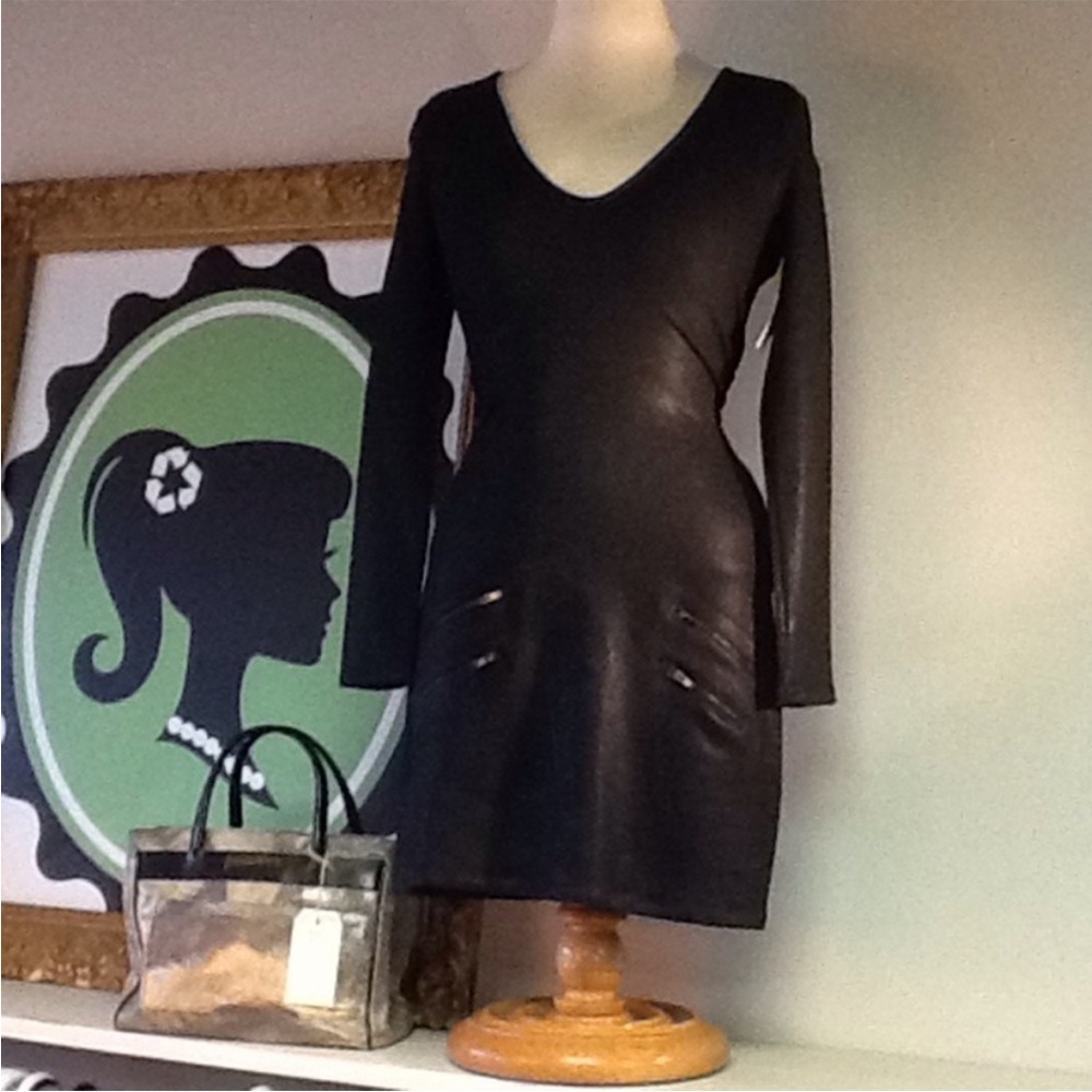 Benjamin Jay Dress - Picture 2 of 6